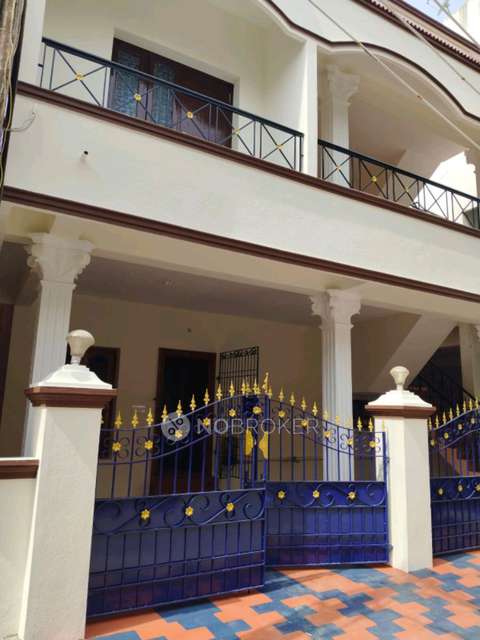 2 BHK House for Rent  In W5rg+mcv, 3rd St, Vijayalakshmi Nagar, Abhinandan Nagar, Thenmozhi Nagar, Keelkattalai, Chennai, Tamil Nadu 600129, India