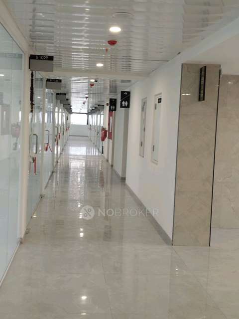 Co-Working  space in Gera&#39;s Imperium Gateway, Pune for Rent 