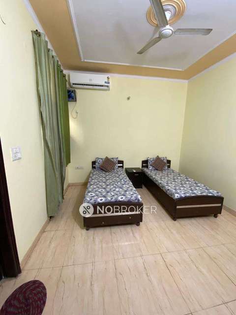 PG for Girls in Sector 46