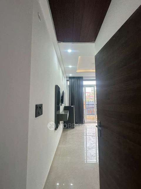 1 RK Flat In Suncity G Block for Rent  In Sector 54 