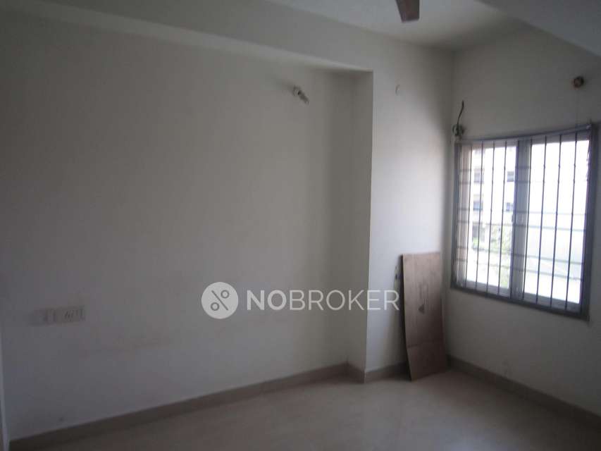 1 BHK Flat In Vgn Royal Grande , Paruthipattu For Sale  In Avadi