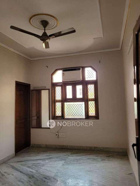 2 BHK Flat For Sale  In Karol Bagh
