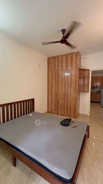 2 BHK Flat In 16th Park View, Gaur Yamuna City for Rent  In Gaur Yamuna City