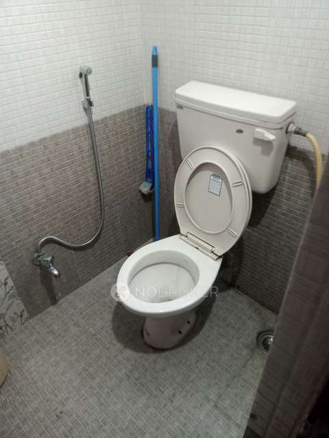 Office Space in Hirabag Chowk, Pune for Rent 