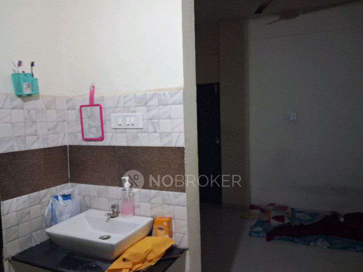 Single Room for Female In 1 BHK  In Kale Complex Sasane Nagar In Hadapsar