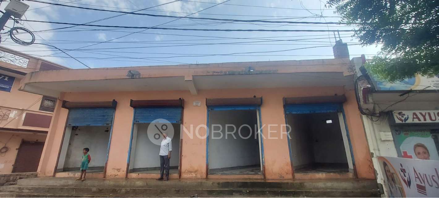 Shop in Govindpuram, Ghaziabad for Rent 