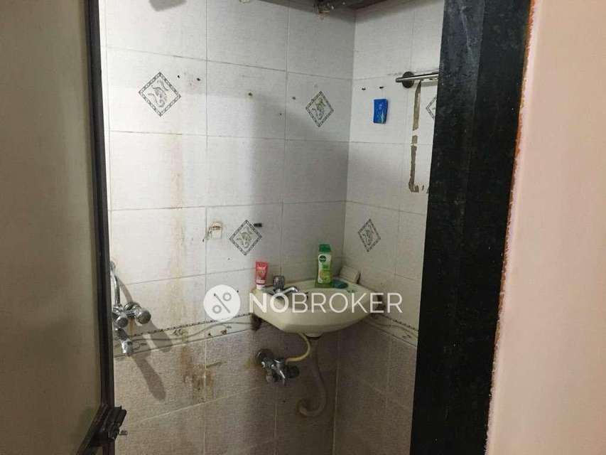 2 BHK Flat In Sagar Vihar For Sale  In Airoli, Sector 19.