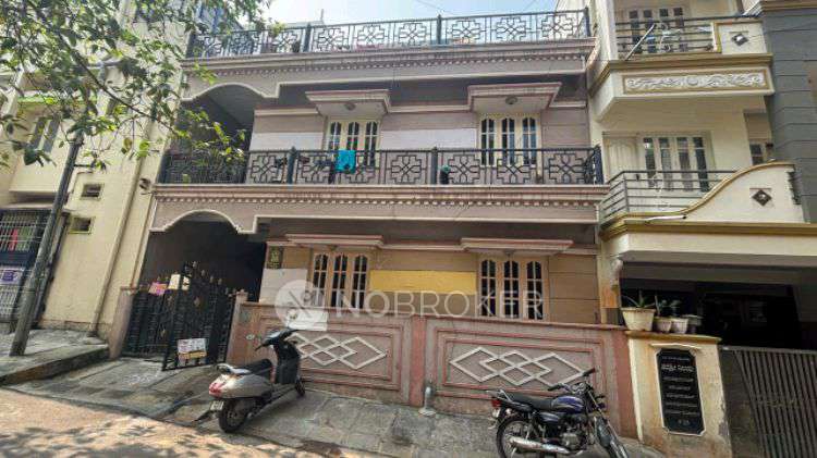 4+ BHK Flat For Sale  In  Banashankari