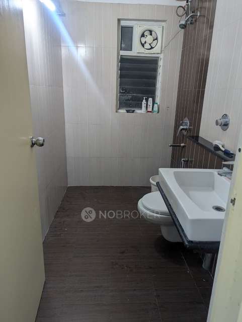 2 BHK Flat In Emami Swanlake Apartments, Kukatpally For Sale  In Kukatpally