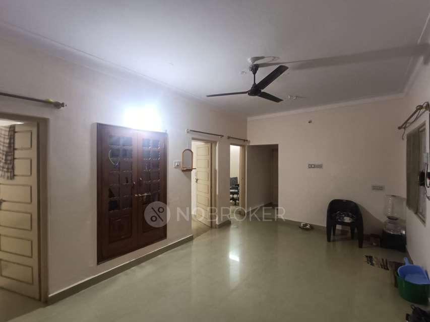 Single Room for Male In 3 BHK  In Standalone Building  In Benson Town