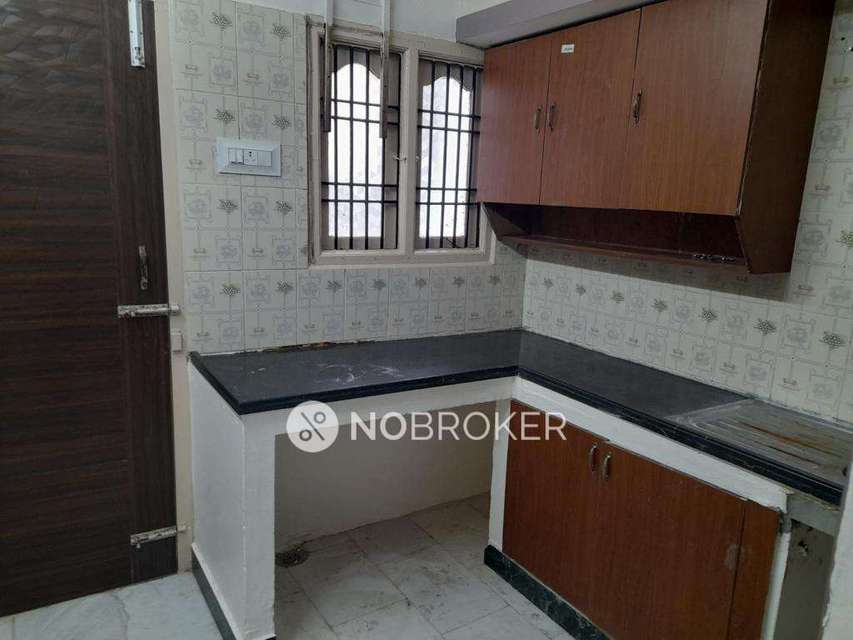 2 BHK Flat In Standalone Building  for Lease  In Perambur