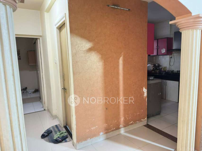 Shared Room for Female In 2 BHK  In Viman Nagar