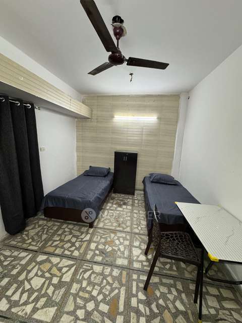 PG for Boys in Kalkaji