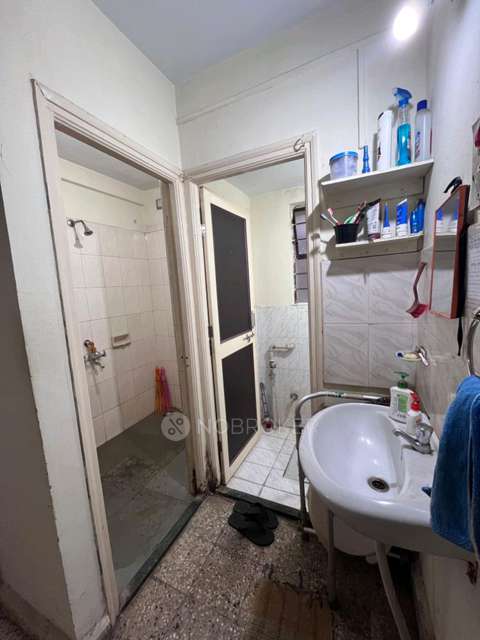 Shared Room for Female In 1 BHK  In Omkarpuram Society, Vanaz ,kothrud In Omkar Puram Complex, Shree Colony, Azad Nagar, Kothrud, Pune, Maharashtra 411038, India