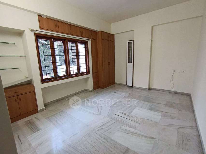 2 BHK Flat In Super Classic Apartments for Rent  In Super Classic Apartment