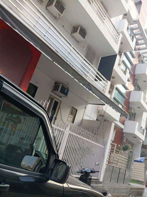 PG for Girls in Greater Noida, 