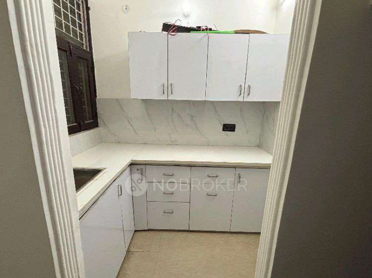 2 BHK Flat for Rent  In Sector 6