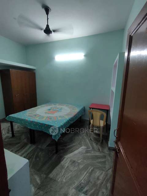 PG for Girls in Choura