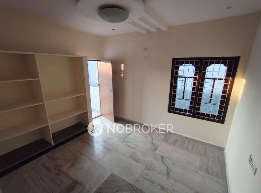 2 BHK Flat In Saideep Plaza for Rent  In Peerzadiguda