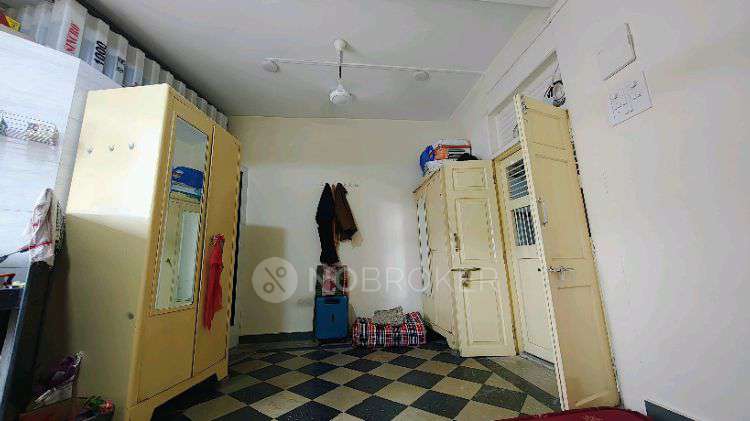 Single Room for Male In 1 RK  In Anant Building, Shamaldas Gandhi Marg In Kalbadevi