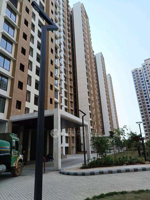 1 BHK Flat In Sunteck Maxx World For Sale  In Naigaon East