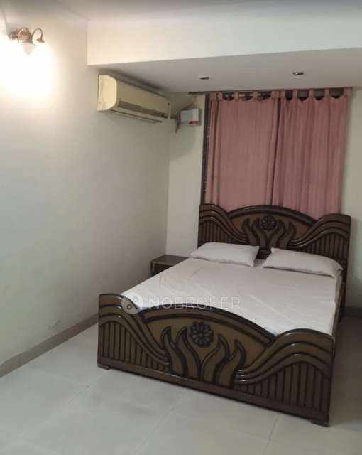 PG for Girls in Mathikere