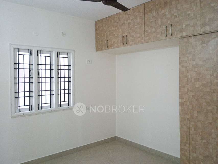 2 BHK Flat In Svr Construction For Sale  In Solliganalur