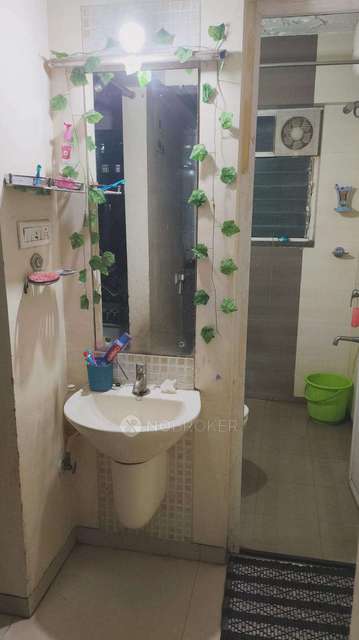 Single Room for Female In 3 BHK  In Suyog Pearl In Hadapsar