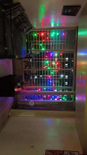 Single Room for Female In 3 BHK  In Suyog Pearl In Hadapsar