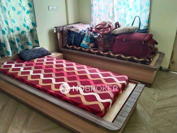 PG for Girls in Bhumkar Chowk