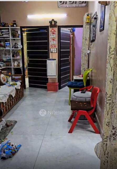 2 BHK Flat In Dda Kg2 Apartments, Vikaspuri For Sale In Vikaspuri