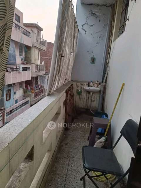 1 RK House for Rent  In 278, Bhai Parmanand Colony, Mukherjee Nagar, New Delhi, Delhi, 110033, India