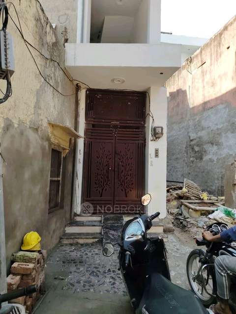 2 BHK Flat In Vahsisht Kunj Jharsa  for Rent  In Vashisht Kunj Jharsa