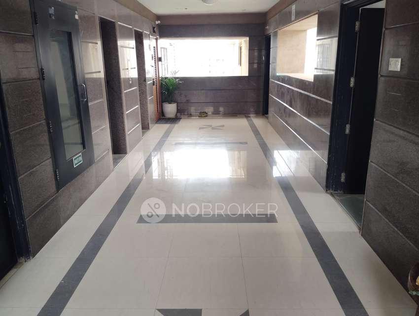 2 BHK Flat In K Raheja Vistas For Sale  In Nibm Annex