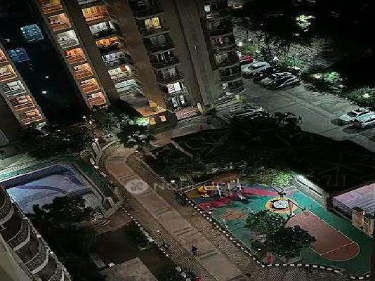 4+ BHK Flat In Mahagun Maple For Sale  In Sector 50