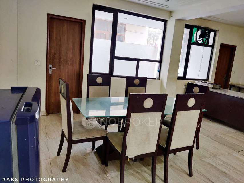 PG for Girls in Sector 46