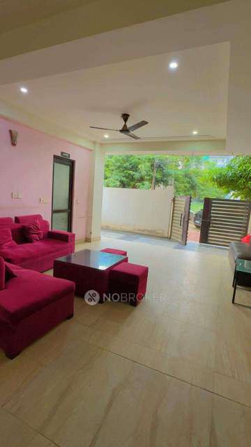 PG for Girls in Sector 46