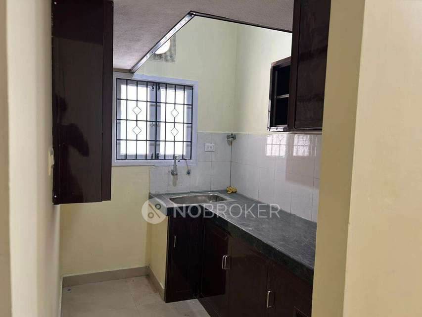 1 BHK Flat In Moon Light Apartments for Rent  In Stedford Hospital