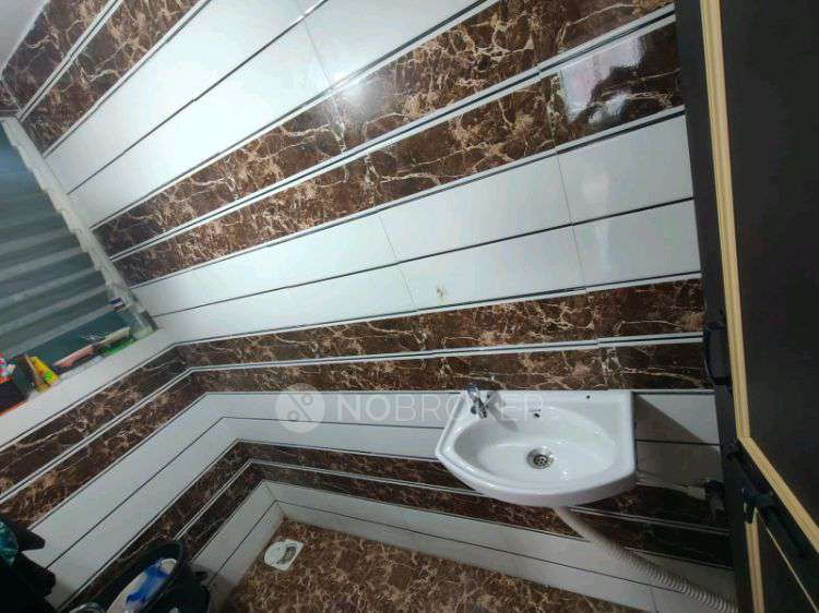 Single Room for Female In 1 BHK  In Dattawadi 