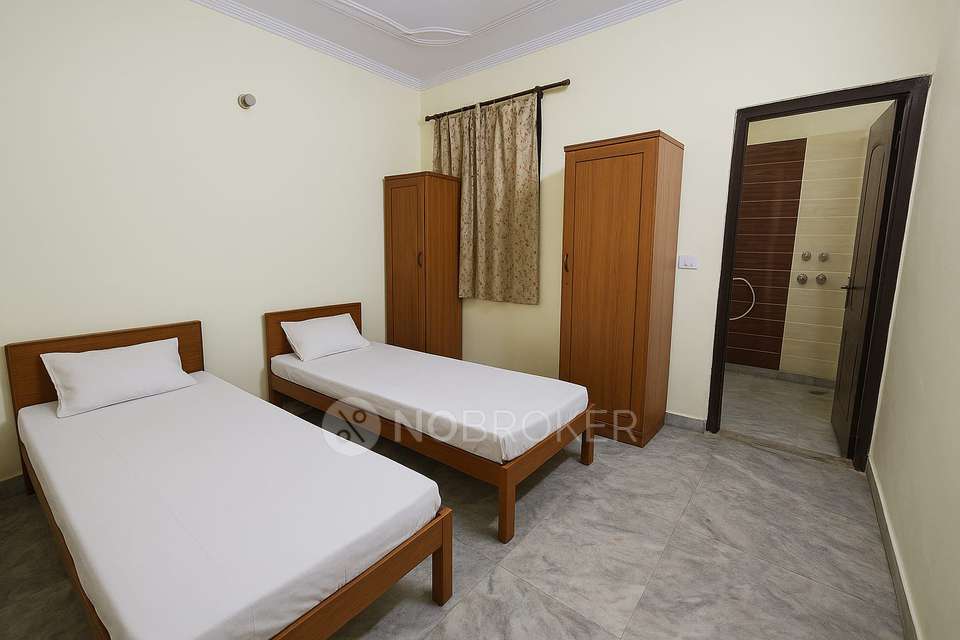 PG for Boys in East Of Kailash