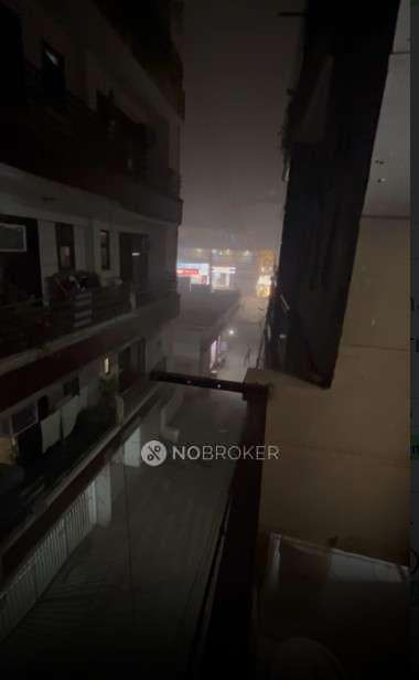 1 BHK Flat In Nirmal Medical Centre Main Ignou Road For Sale  In Nirmal Medical Centre