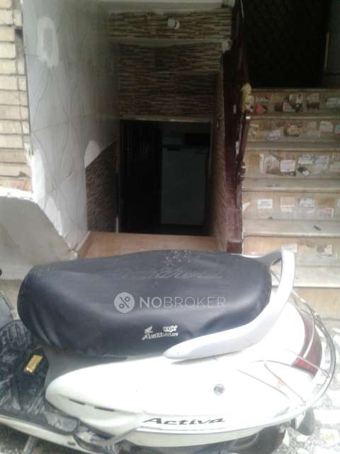 Godown/Warehouse in Old Rajinder Nagar, Delhi for Rent 