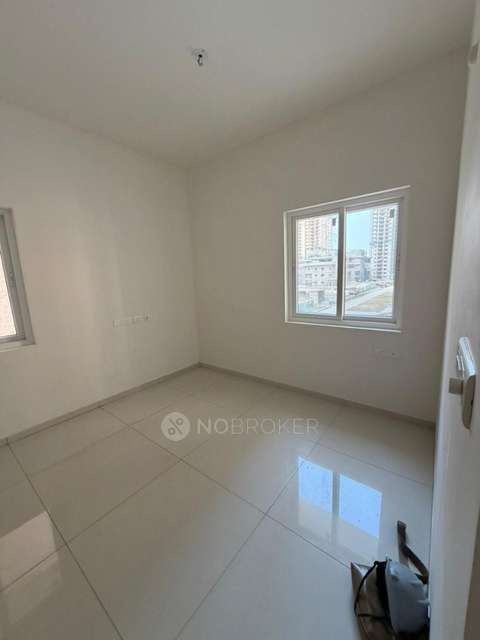 2 BHK Flat In Rajapushpa Imperia For Sale  In Tellapur