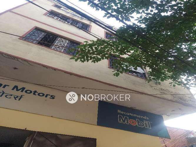 2 BHK Flat In Standalone Building  For Sale  In Janakpuri