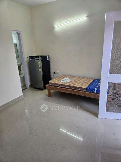 1 RK Flat In Saket for Rent  In Saket