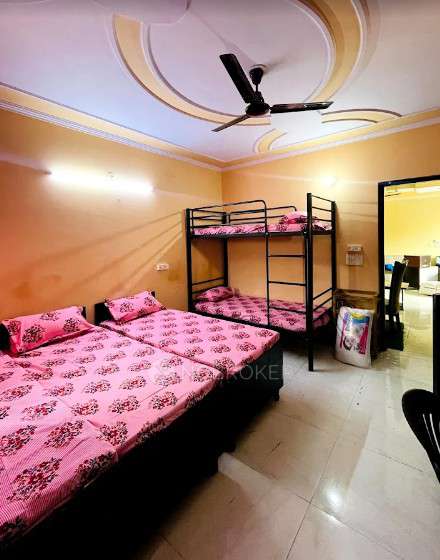 PG for Girls in Sector 11