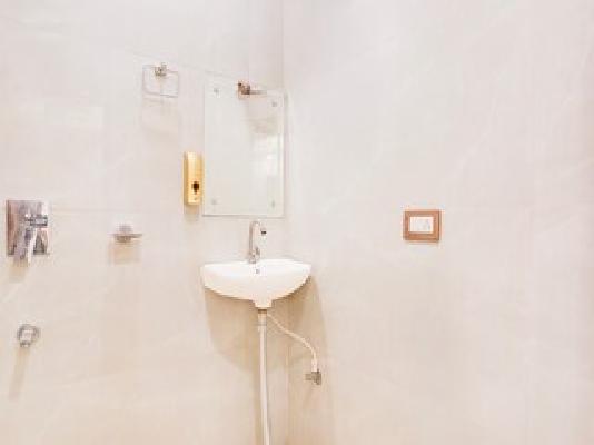 PG for Anyone in Hotel Royal's Paradise