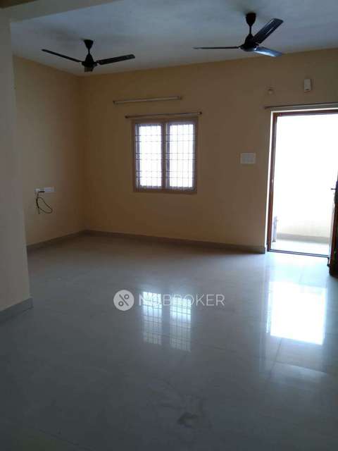 2 BHK Flat In Gajas Yuktha Ladies Hostel, Karappakam For Sale  In Karappakam
