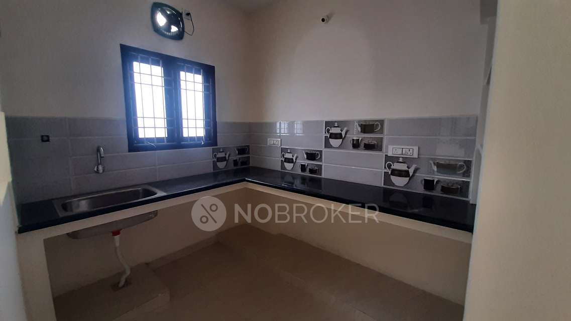 2 BHK House for Lease  In Gowriwakkam, Sembakkam, Chennai, Tamil Nadu, India