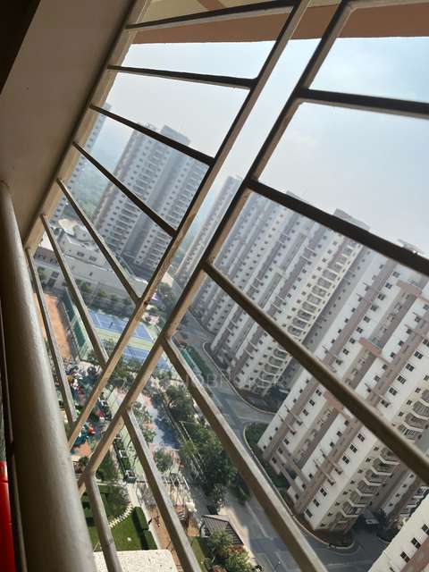 Single Room for Male In 3 BHK  In Aparna Sarovar In Serilingampalle (m)